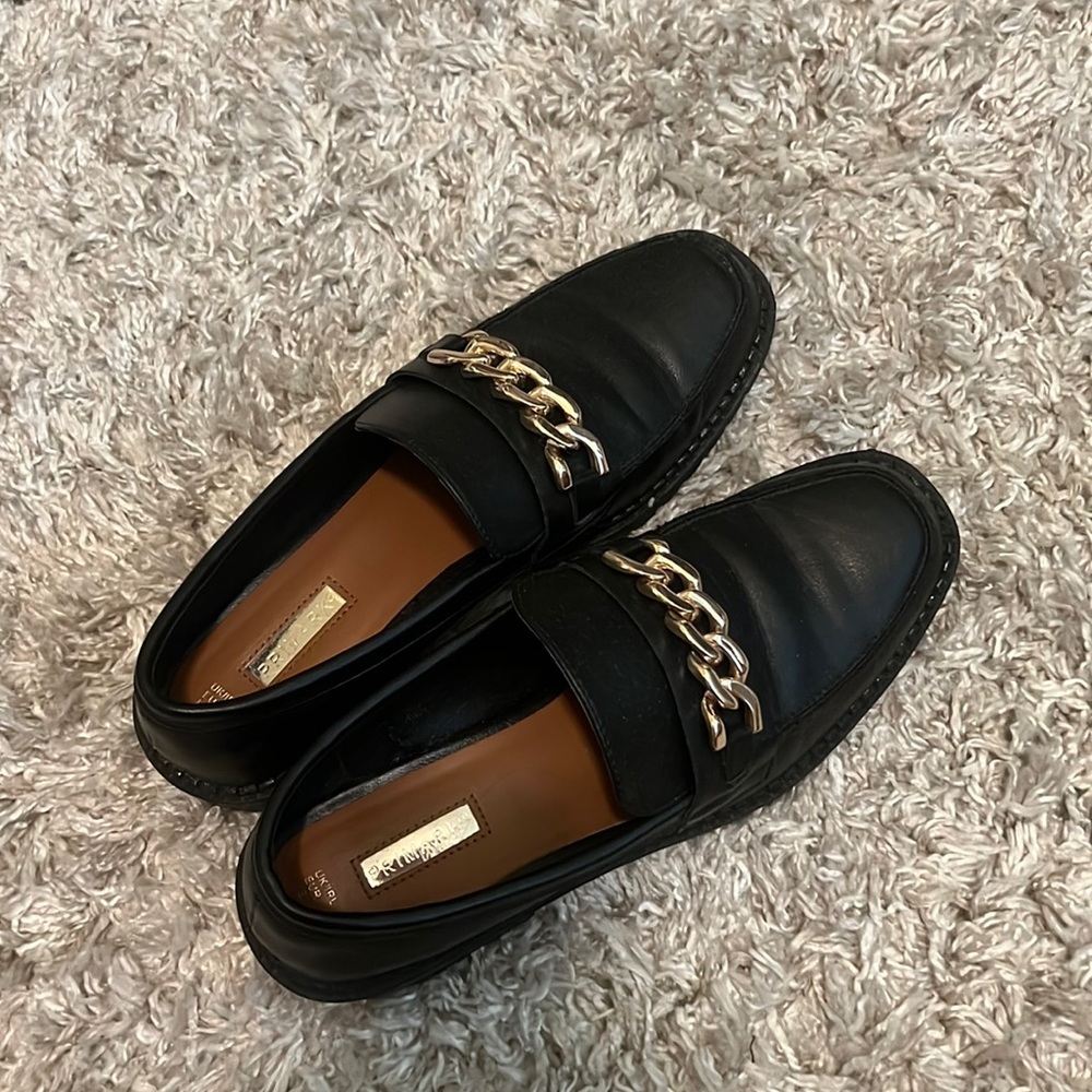 Chain loafers